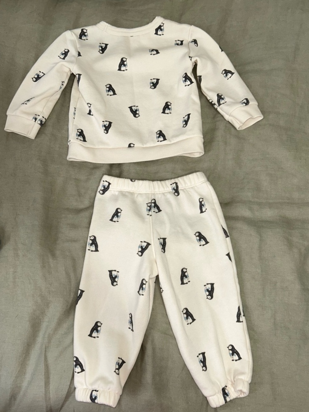 Baby set - Picture 2 of 3